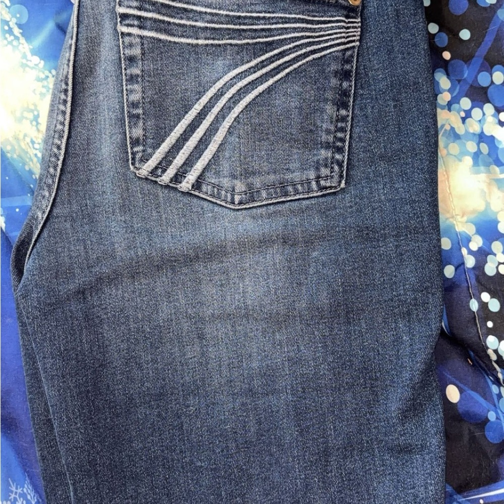 7 For All Mankind Size 26 Women's Dojo Almost Love mid rise flair. NEW.